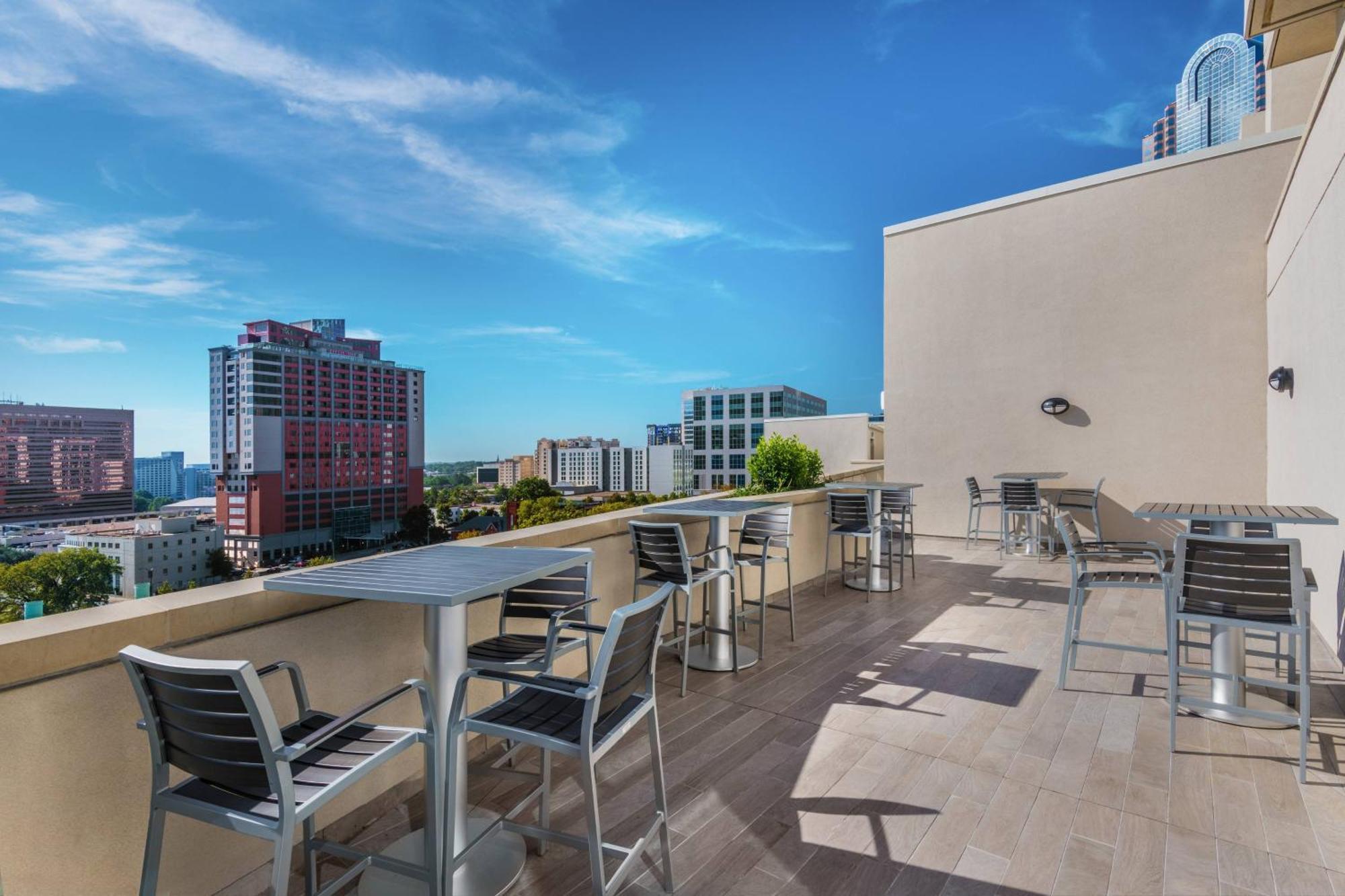 Ac Hotel By Marriott Charlotte City Center Екстериор снимка