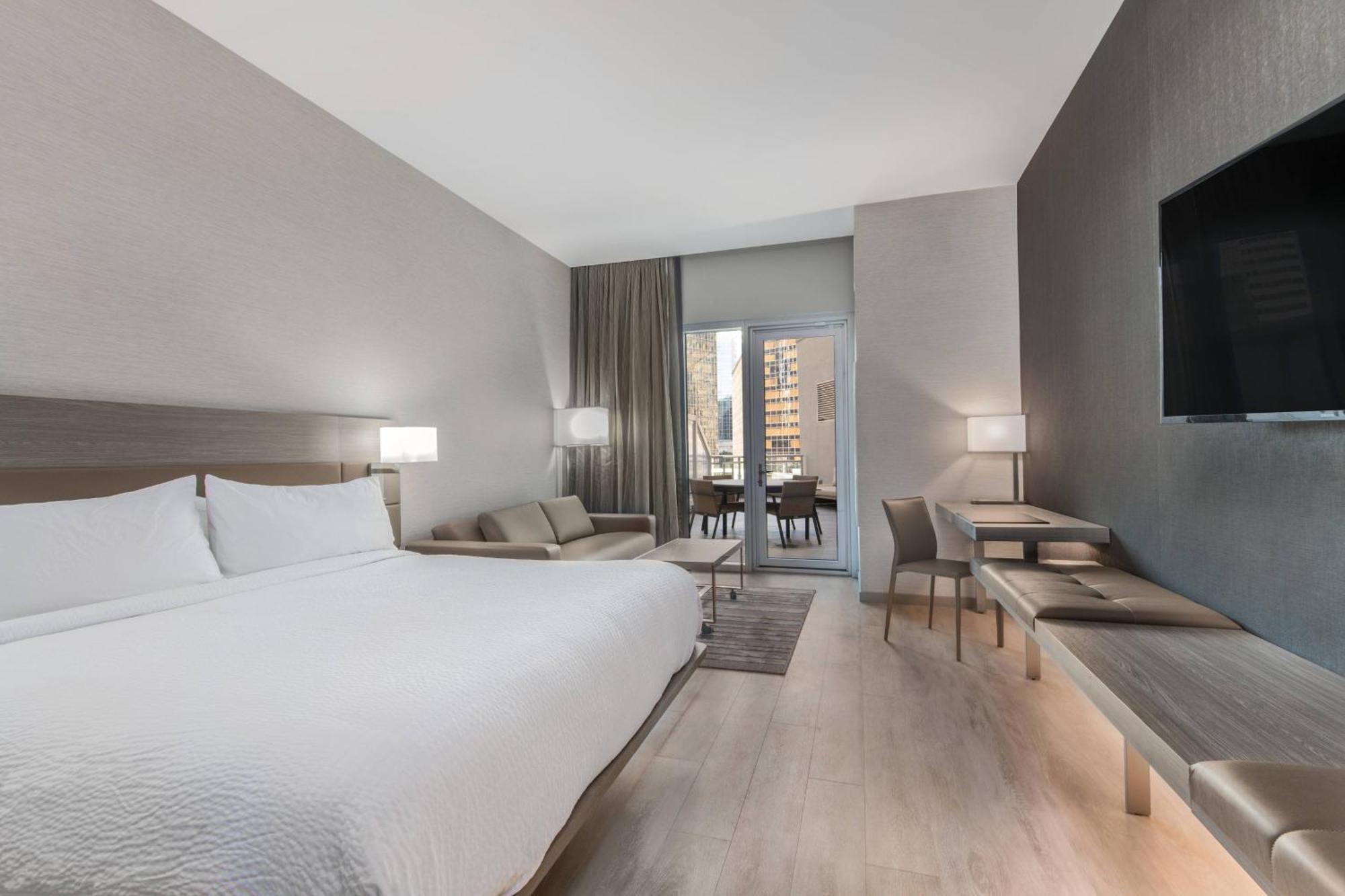 Ac Hotel By Marriott Charlotte City Center Екстериор снимка